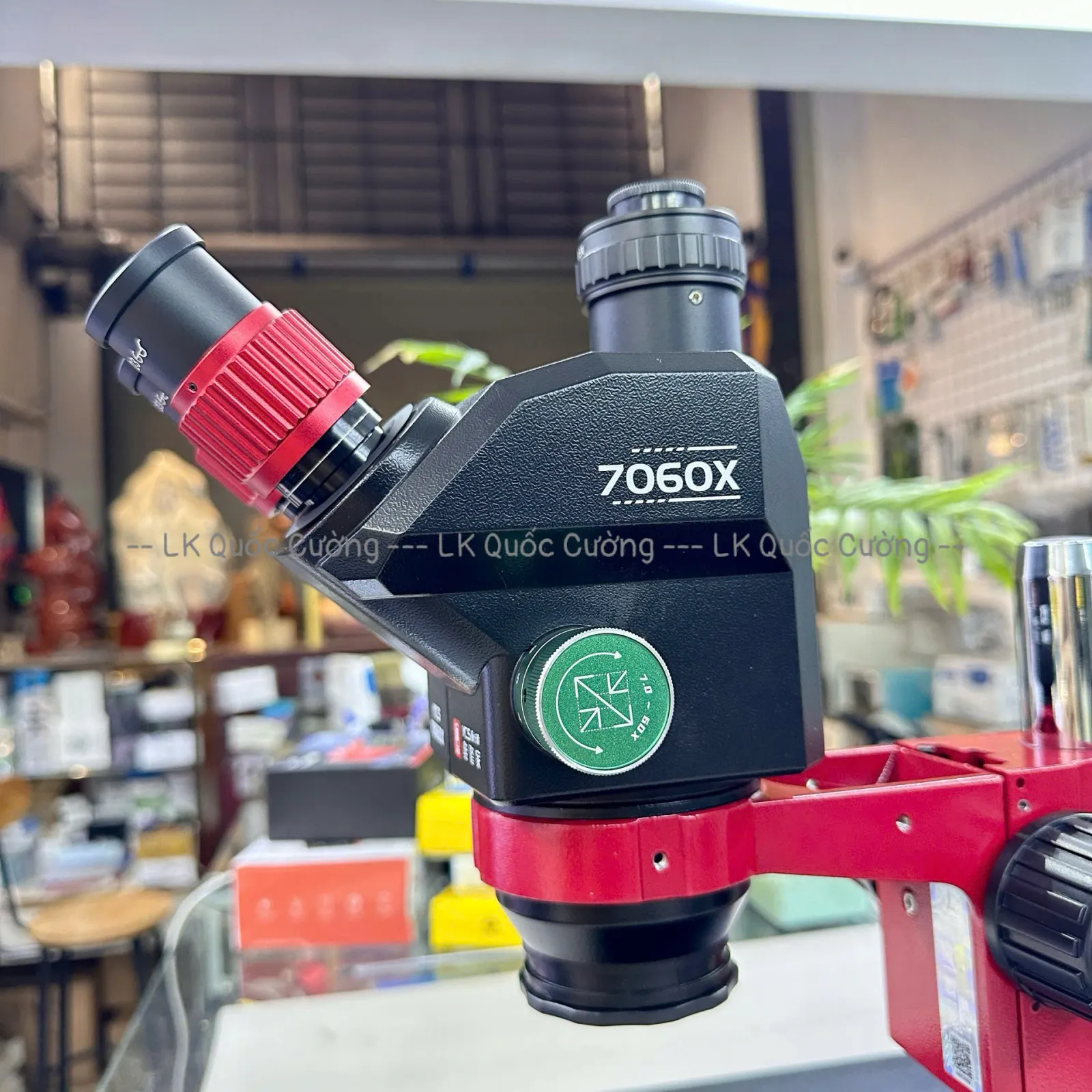 Kính hiển vi 3 mắt YCS 7060/ Zoom 6X