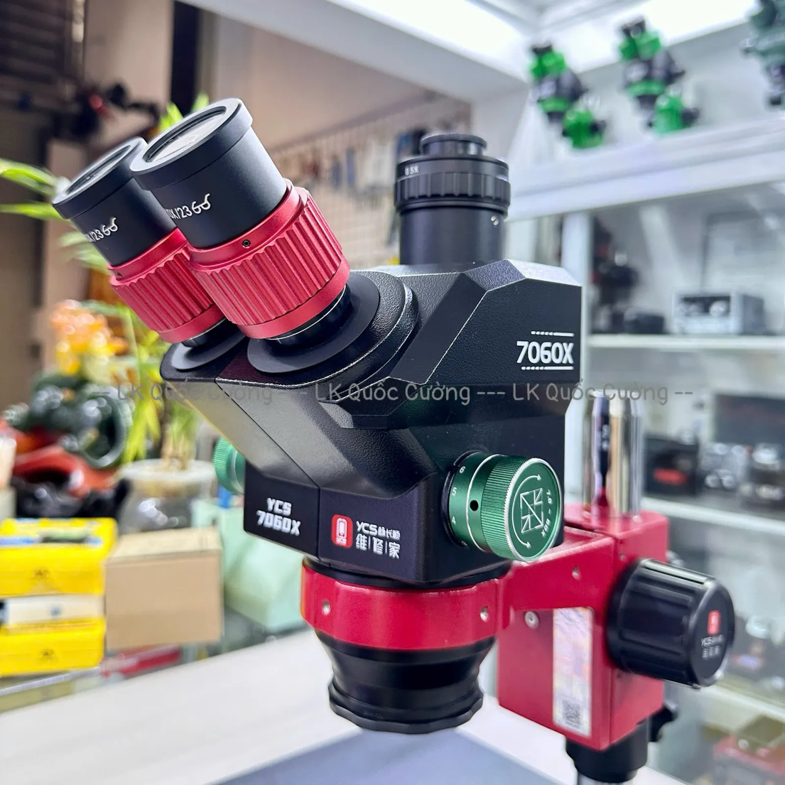 Kính hiển vi 3 mắt YCS 7060/ Zoom 6X