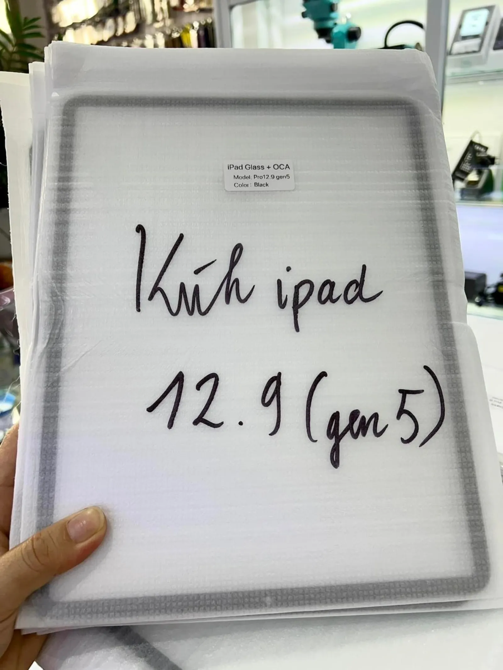 Kính Pro12.9/ Gen5/ Gen6 M1 2021 - 2022 + OCA