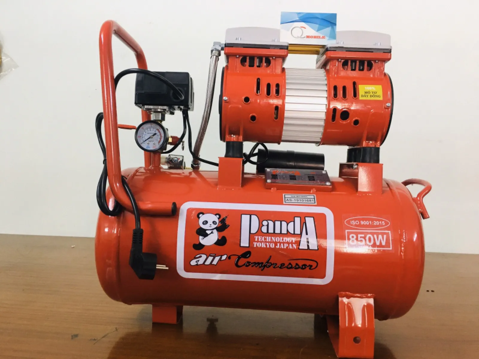 Máy Bơm Không Dầu Chống Ổn 30Lit