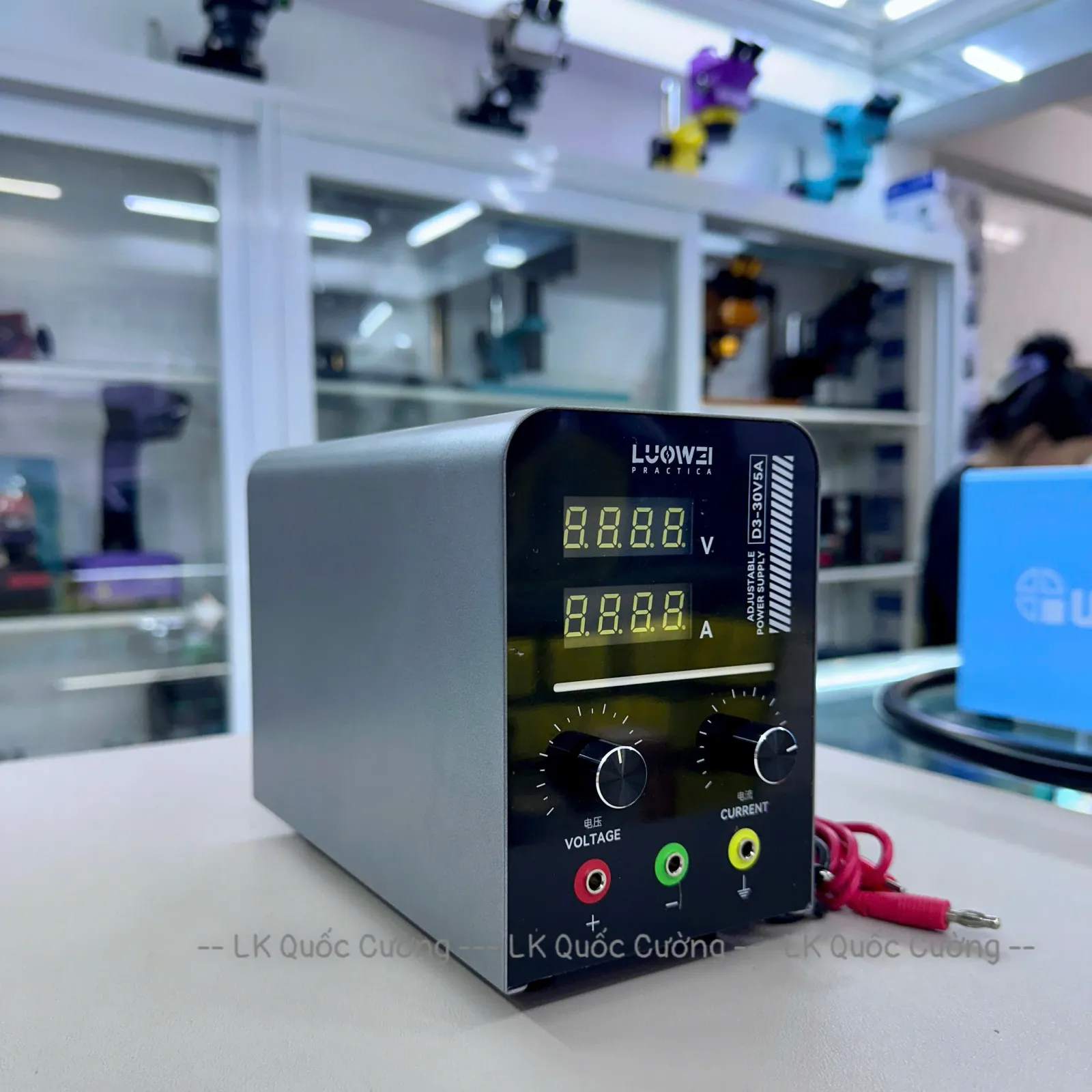 Máy cấp nguồn/ Luowei D3-30V5A