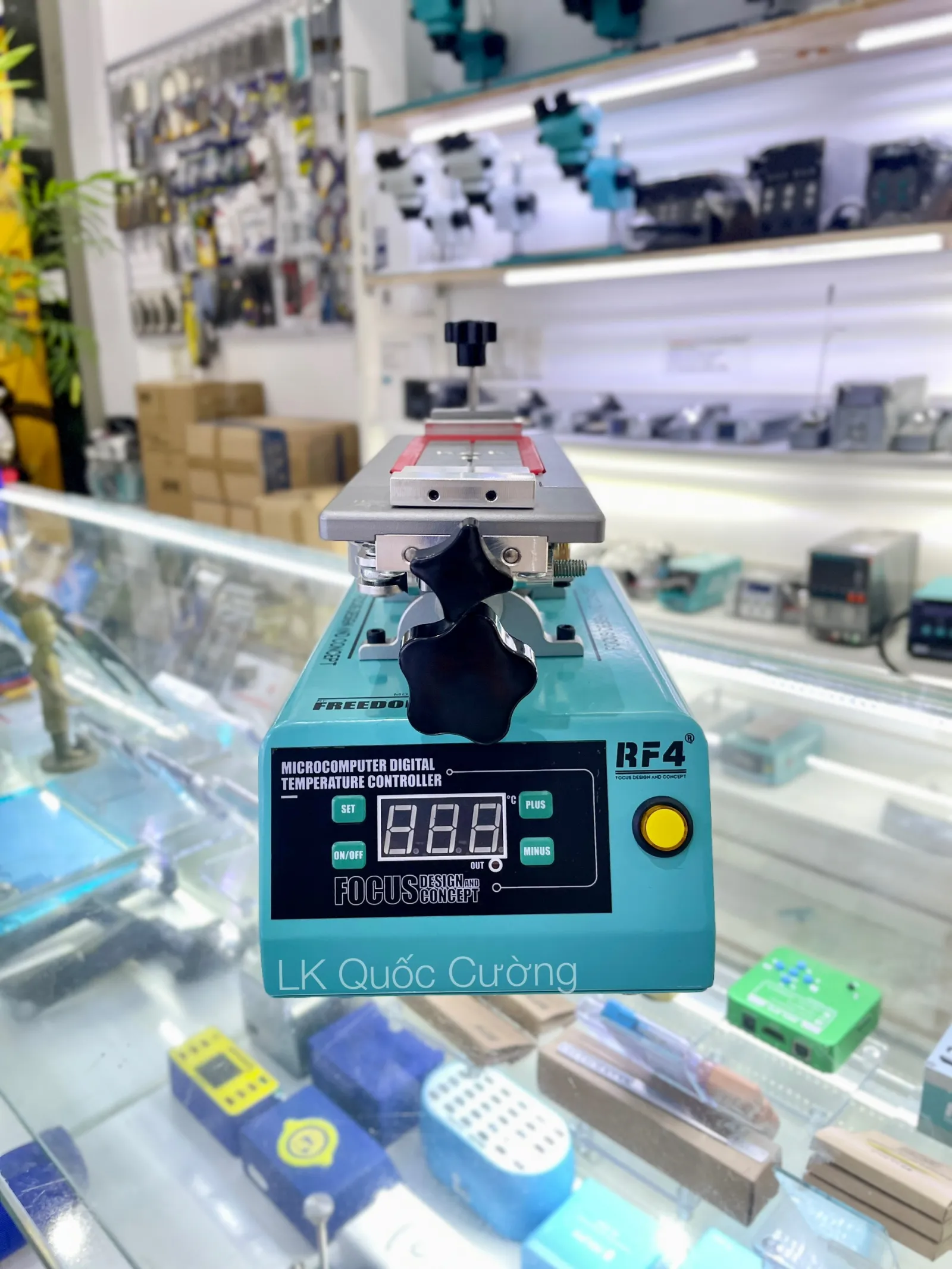 Máy cắt xoay 360 RF4 Freedom