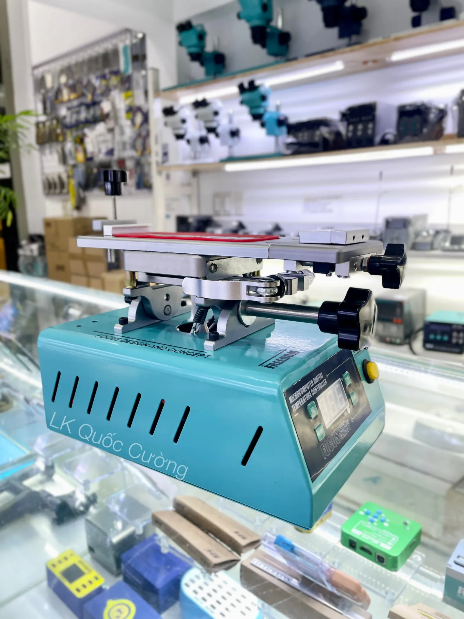 Máy cắt xoay 360 RF4 Freedom