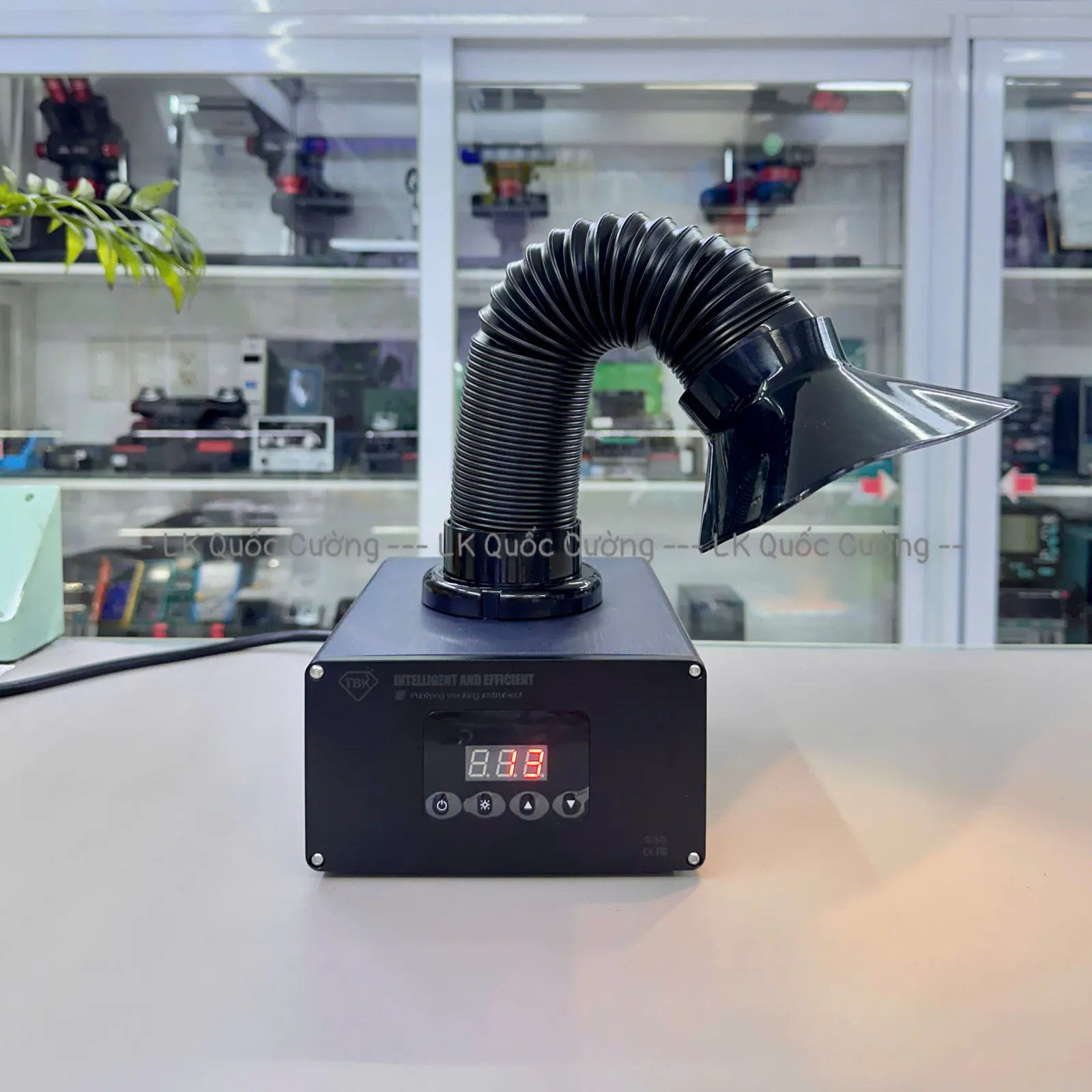 Máy hút khói TBK 638