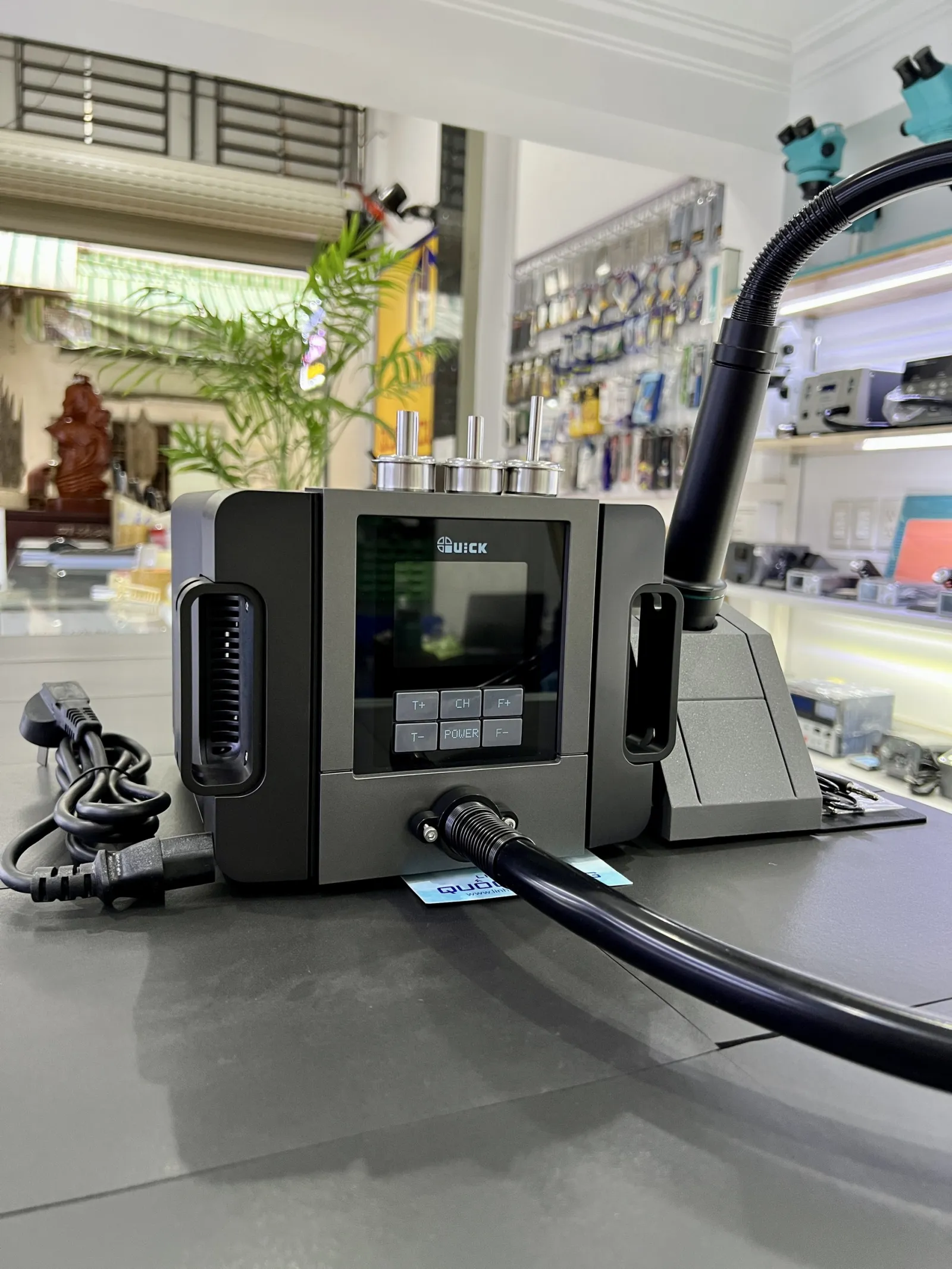 Máy Khò Quick  Tr1300A