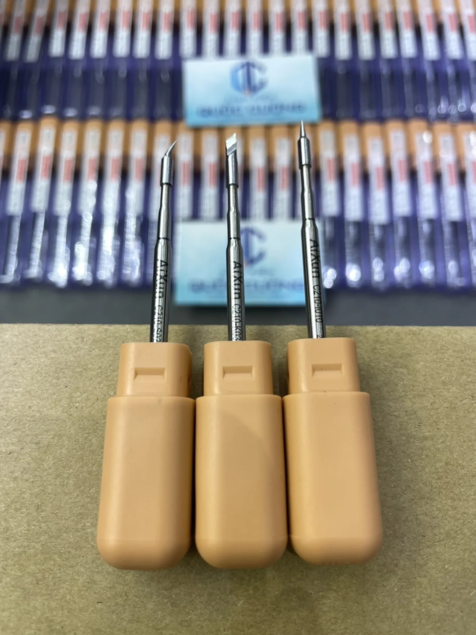 Mũi Hàn Aixun C210