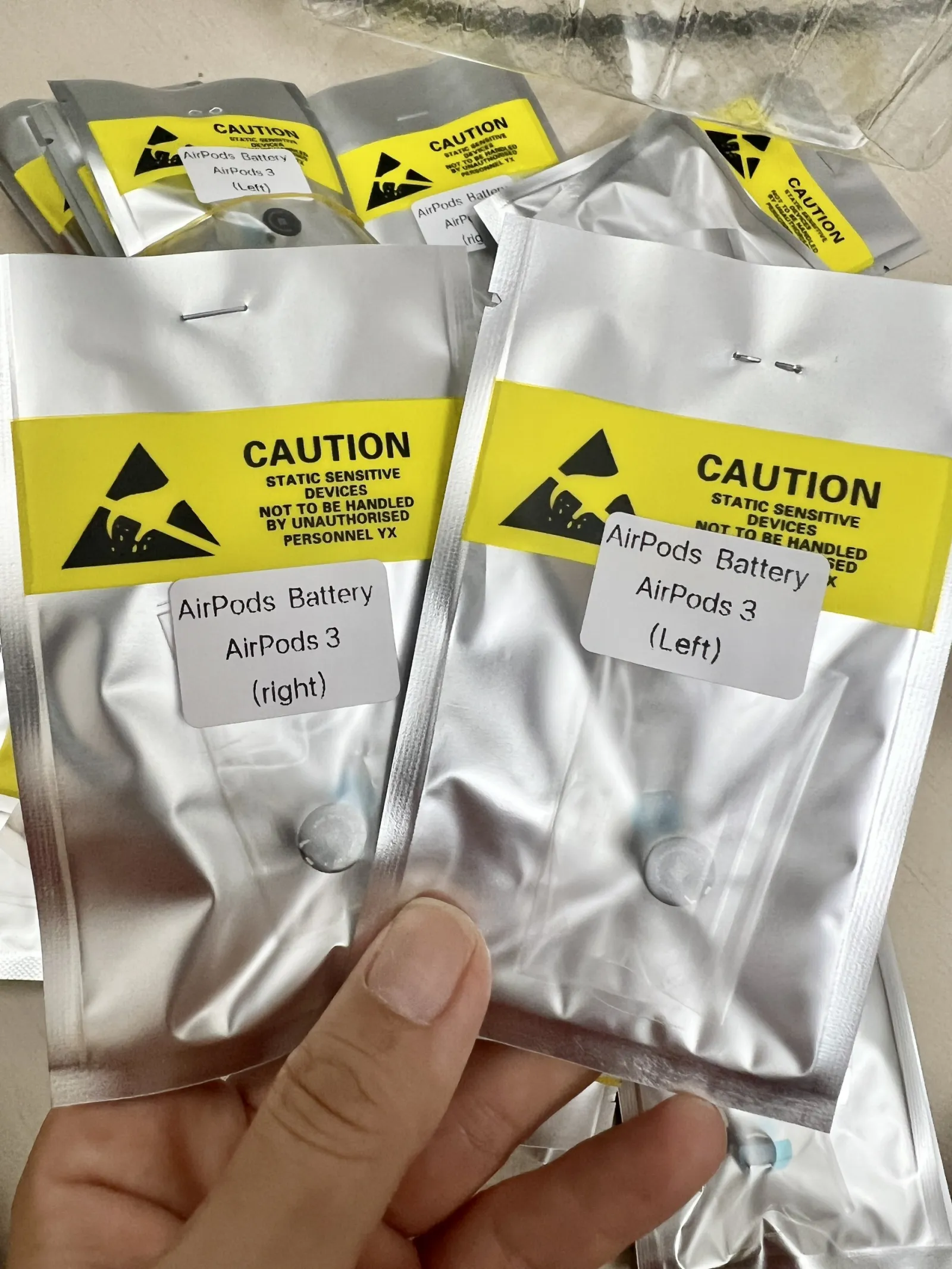 Pin tai nghe AirPod 3