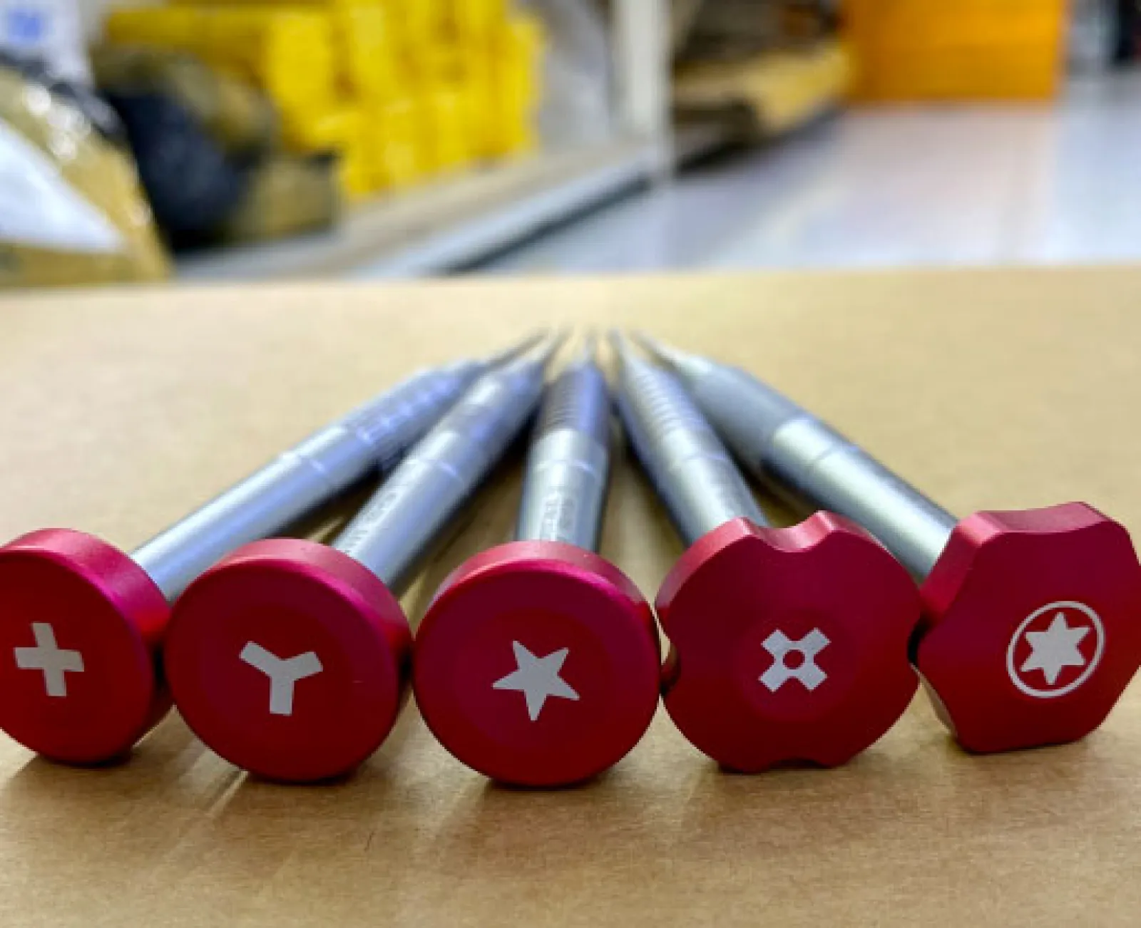 Vít 2D Qianli Mega đầu đỏ